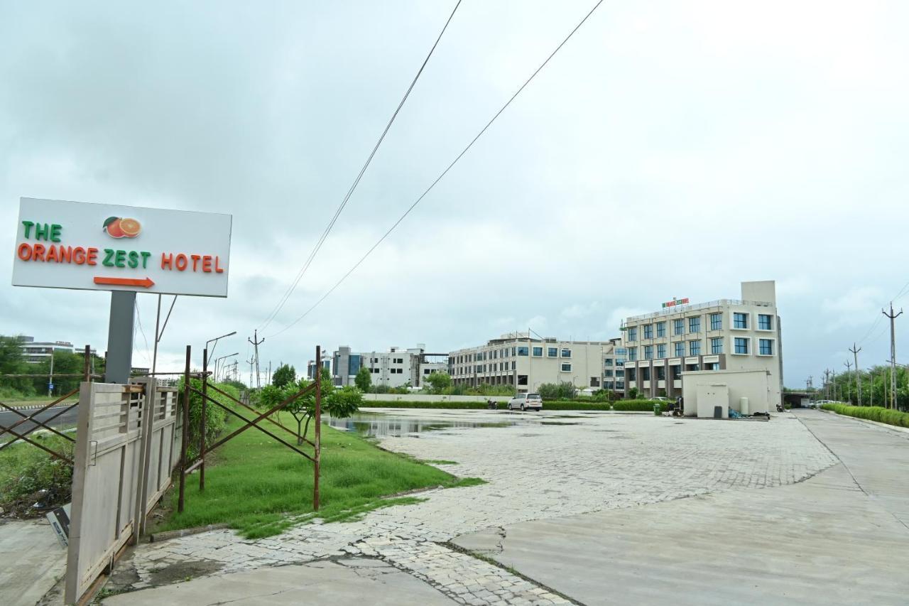 Hotel The Orange Zest Vithalpur Esterno foto